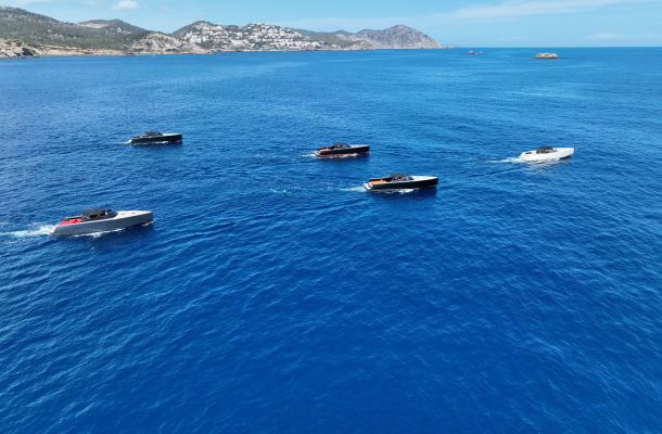 charter fondeado en Ibiza