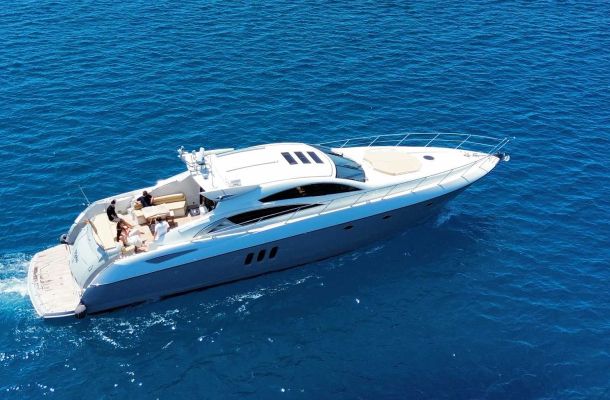 Qué barco elegir en Ibiza: comparativa real de modelos